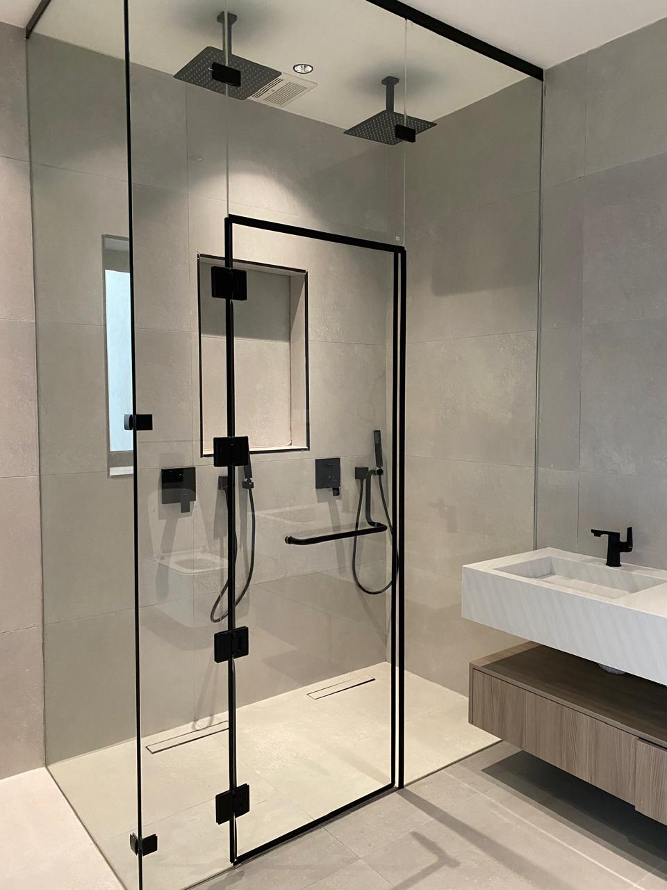 فالي إندستريز