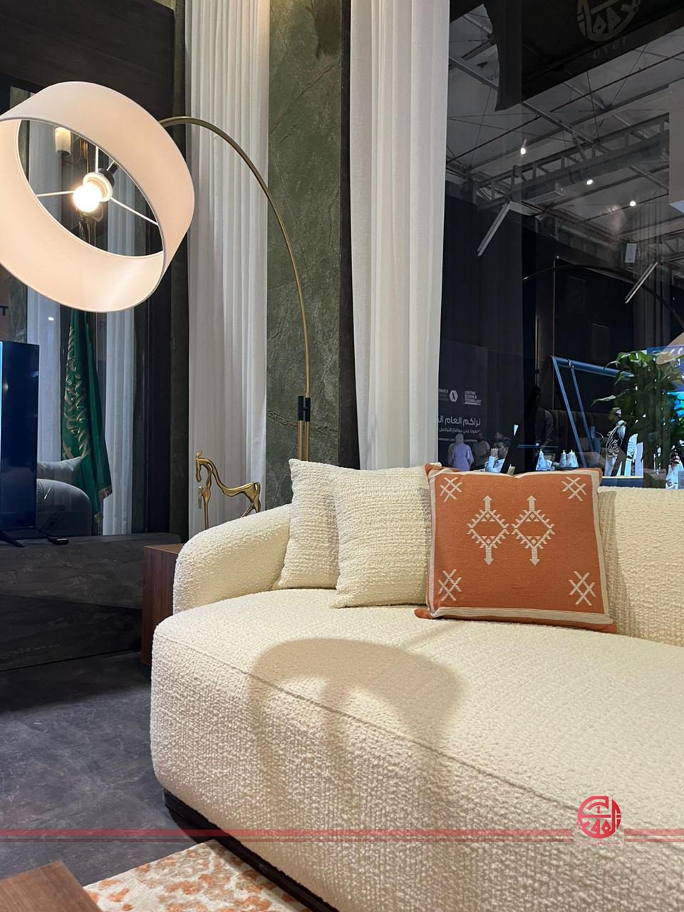 مصنع عبدالله صالح العقيل للاثاث