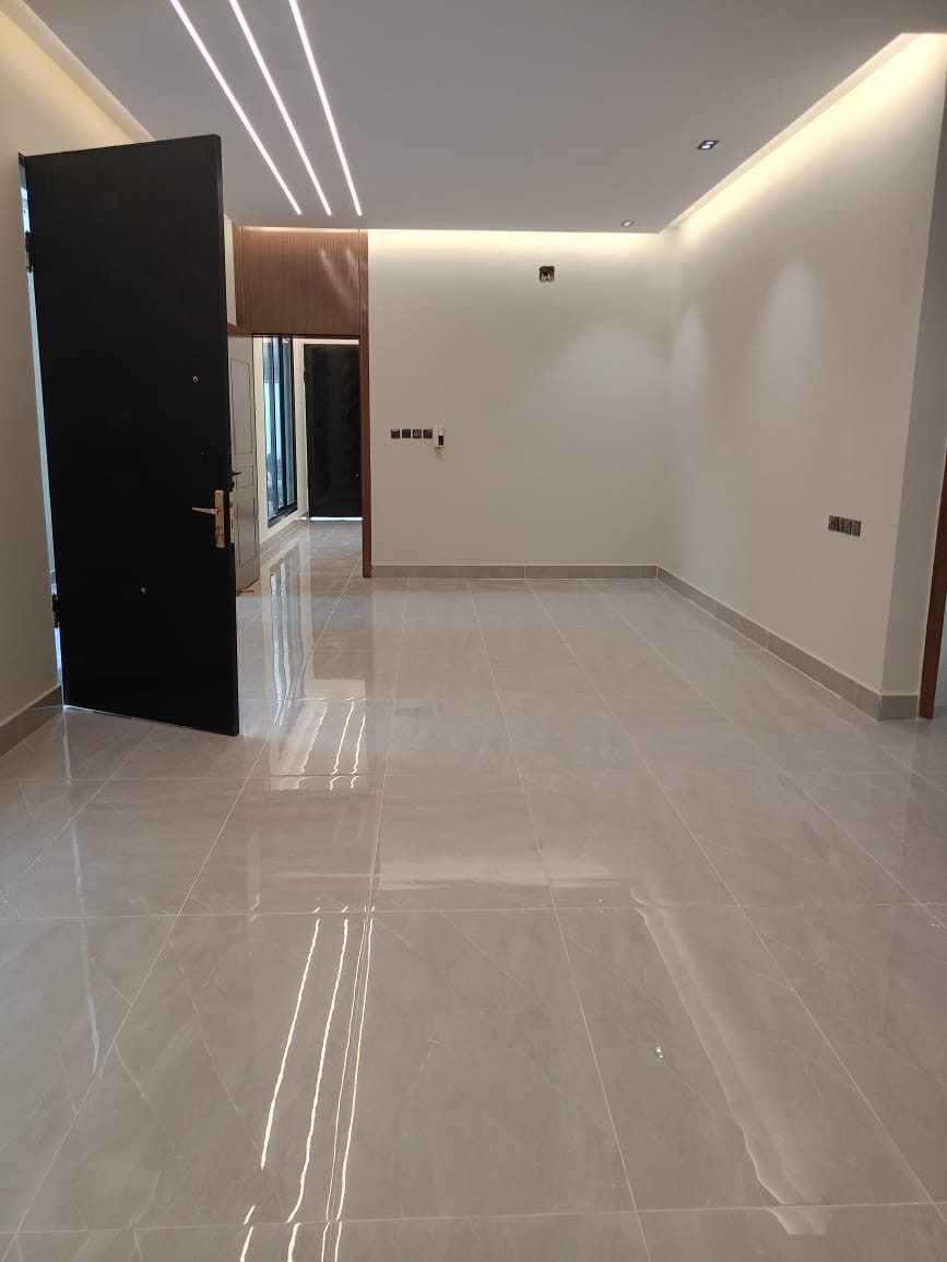 شركة الخطوط الفضية للمشاريع شخص واحد