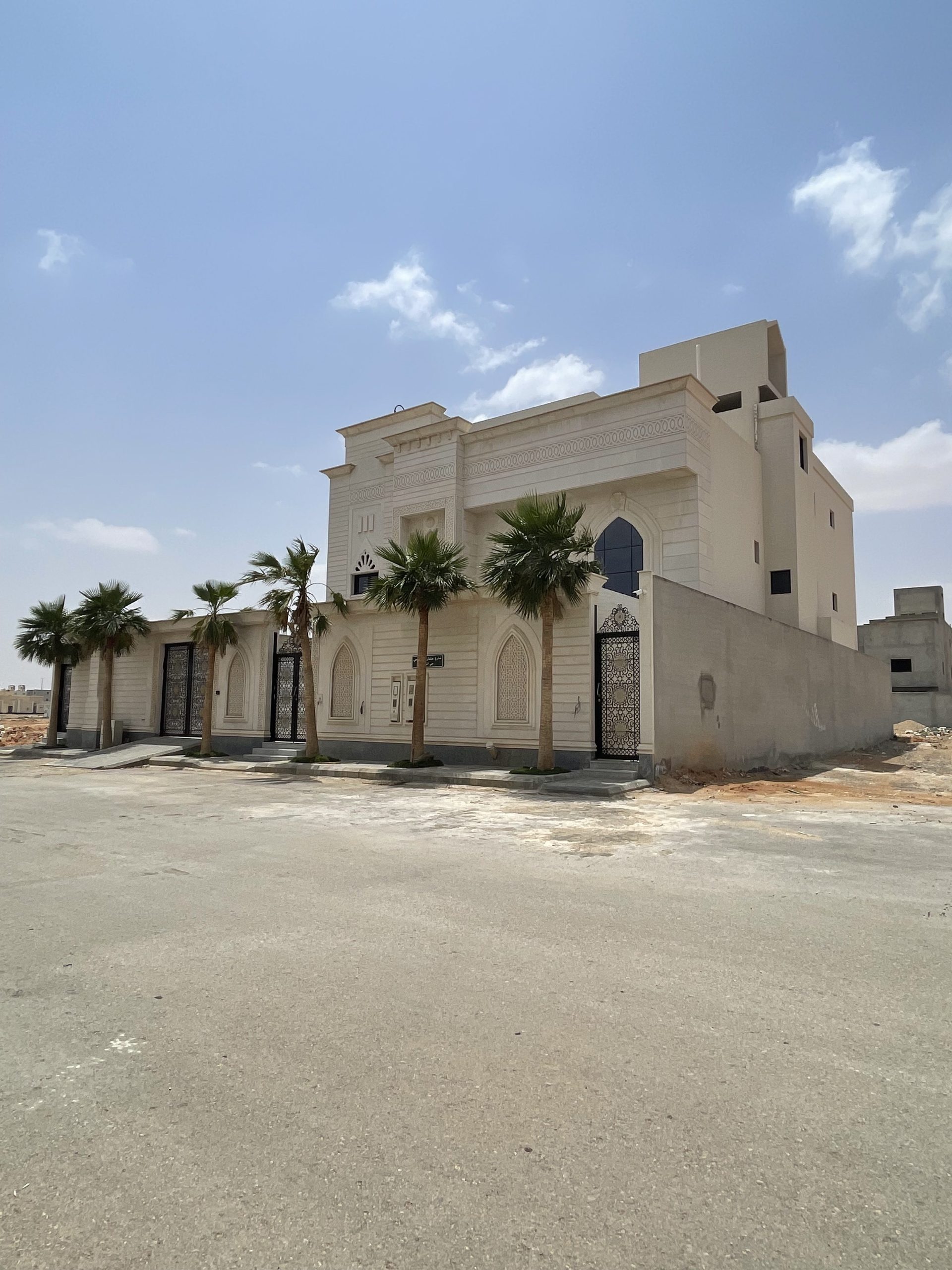 مؤسسة المعمار الفاخر للمقاولات العامة