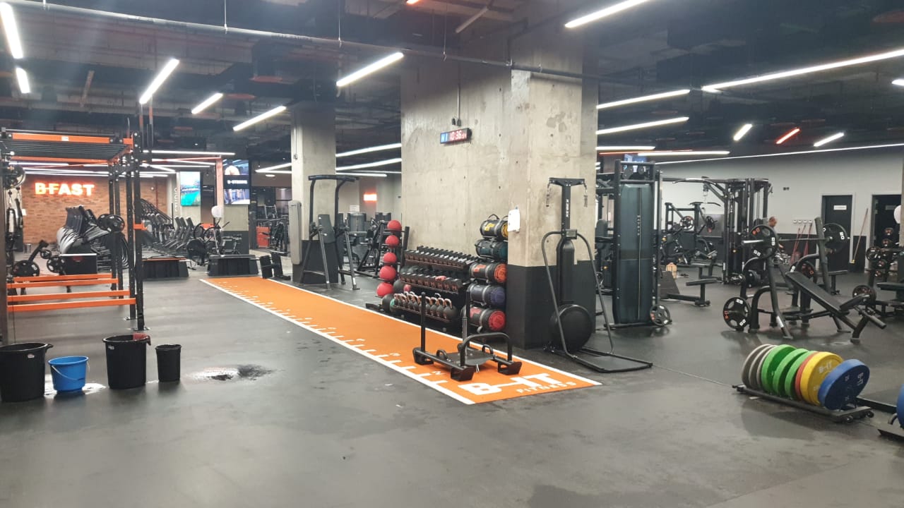 مؤسسة لمسات العالمية للمقاولات العامة